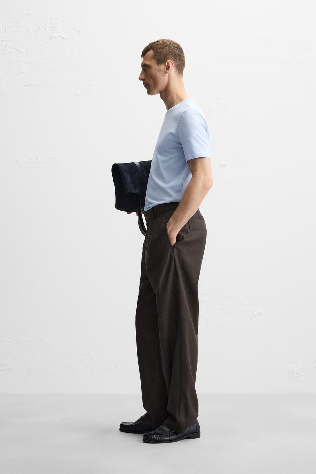 БАЗОВАЯ ПРИТАЛЕННАЯ ФУТБОЛКА SLIM FIT