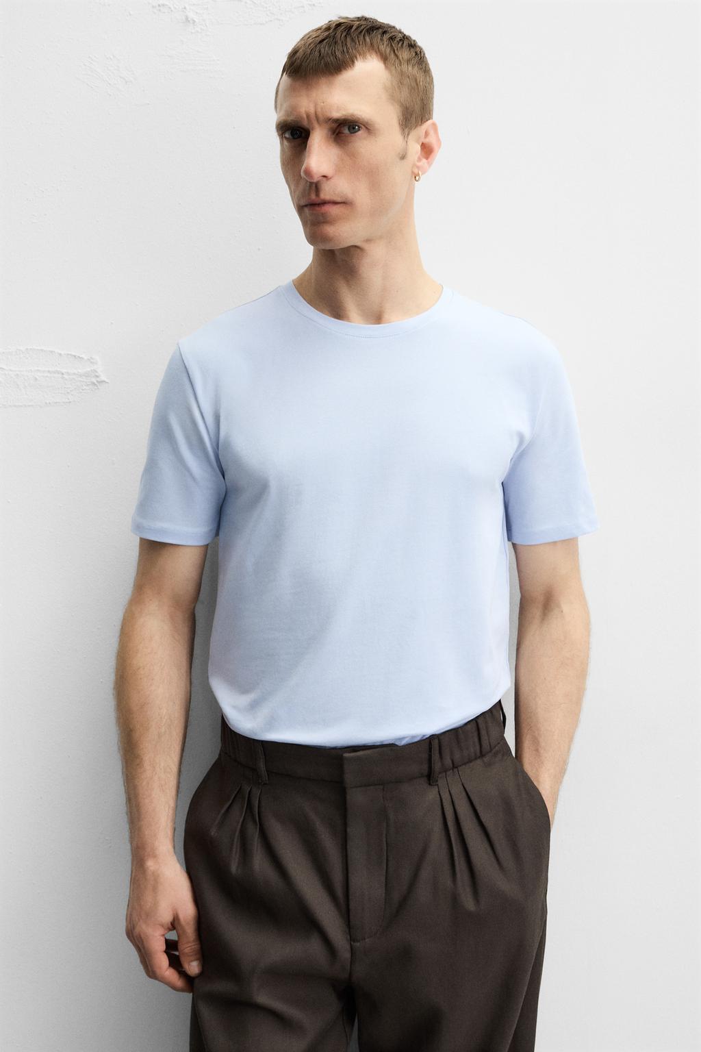 БАЗОВАЯ ПРИТАЛЕННАЯ ФУТБОЛКА SLIM FIT
