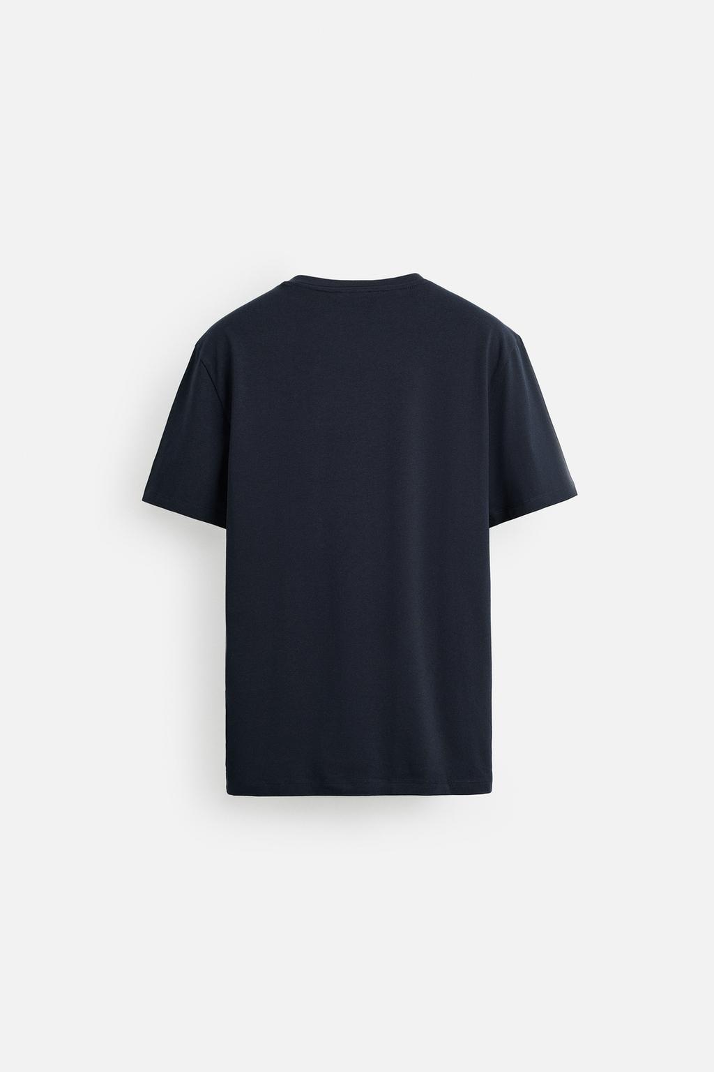 БАЗОВАЯ ПРИТАЛЕННАЯ ФУТБОЛКА SLIM FIT