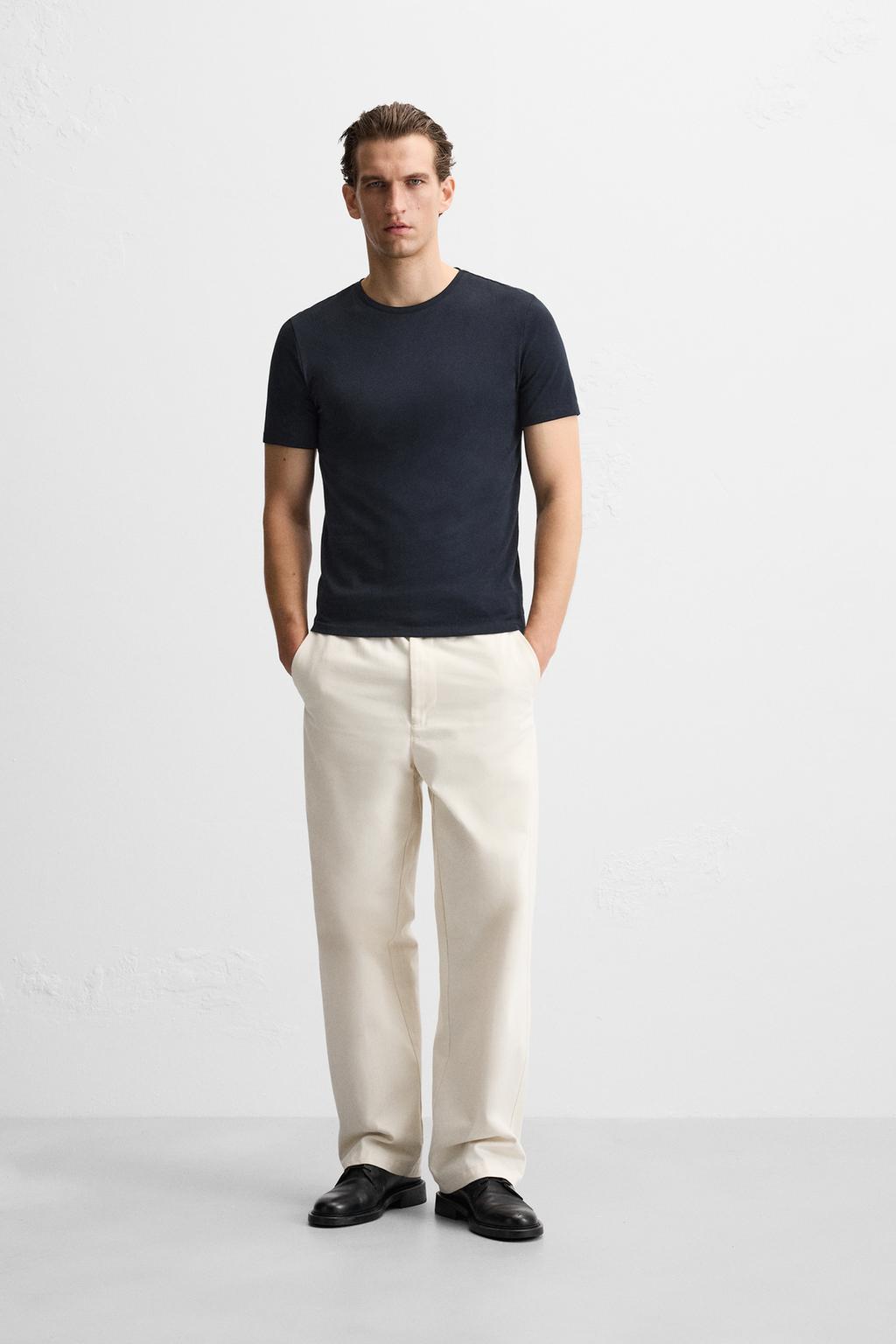 БАЗОВАЯ ПРИТАЛЕННАЯ ФУТБОЛКА SLIM FIT