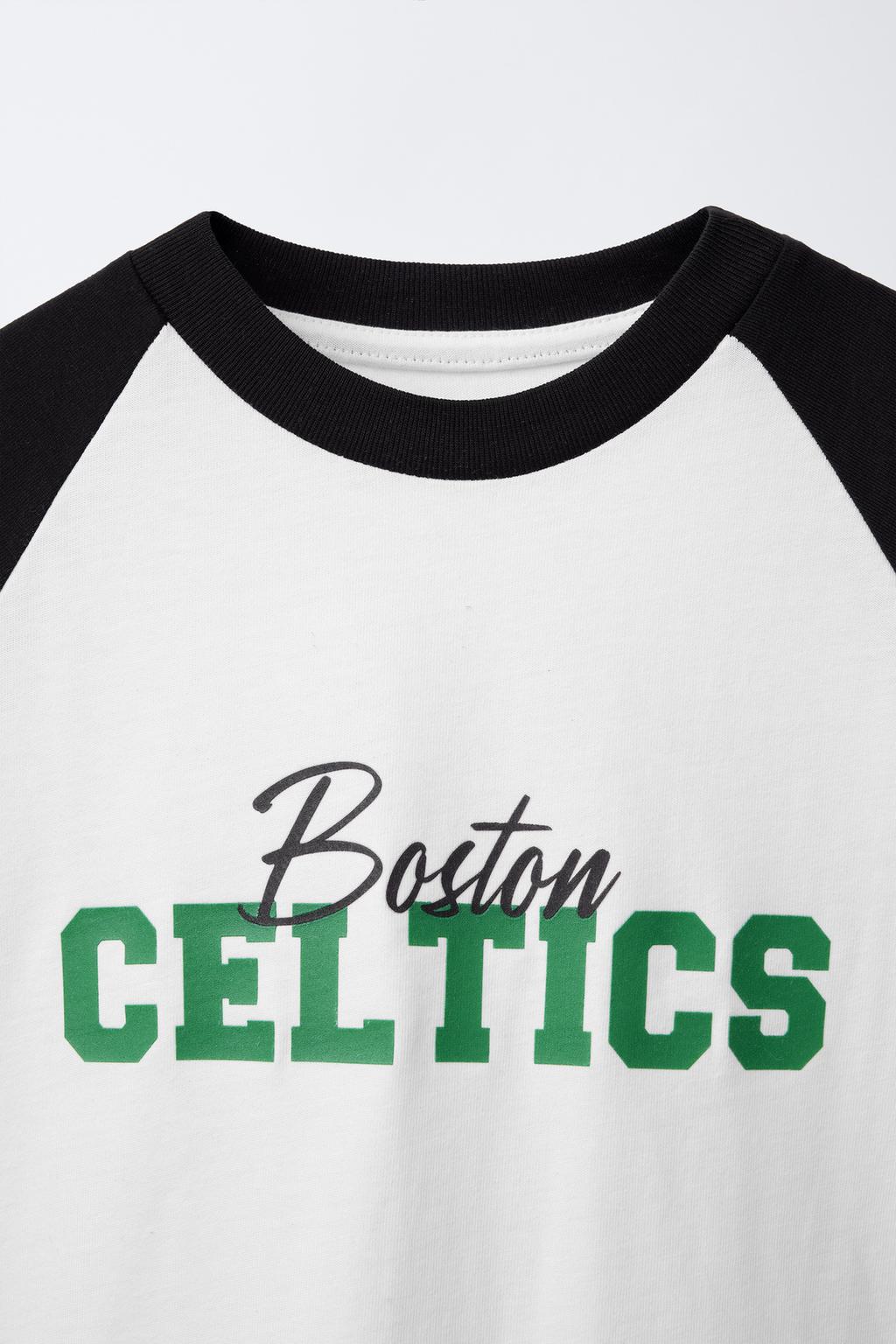 ФУТБОЛКА С РУКАВАМИ РЕГЛАН И ПРИНТОМ BOSTON CELTICS NBA ©