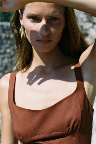 Платье-миди изо льна- Заказать в России