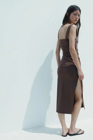 Платье миди со складками