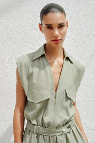 Длинный комбинезон с льняным ремнем- Заказать в России