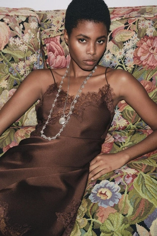 Набор из двух ожерелий с элементами и бутылкой - Заказать в России