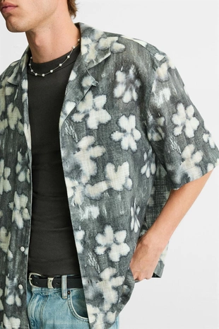 Рубашка с абстрактным цветочным принтом- Заказать в России