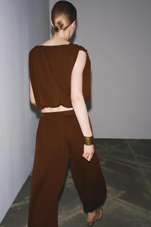 Трикотажные брюки со сборками- Заказать в России