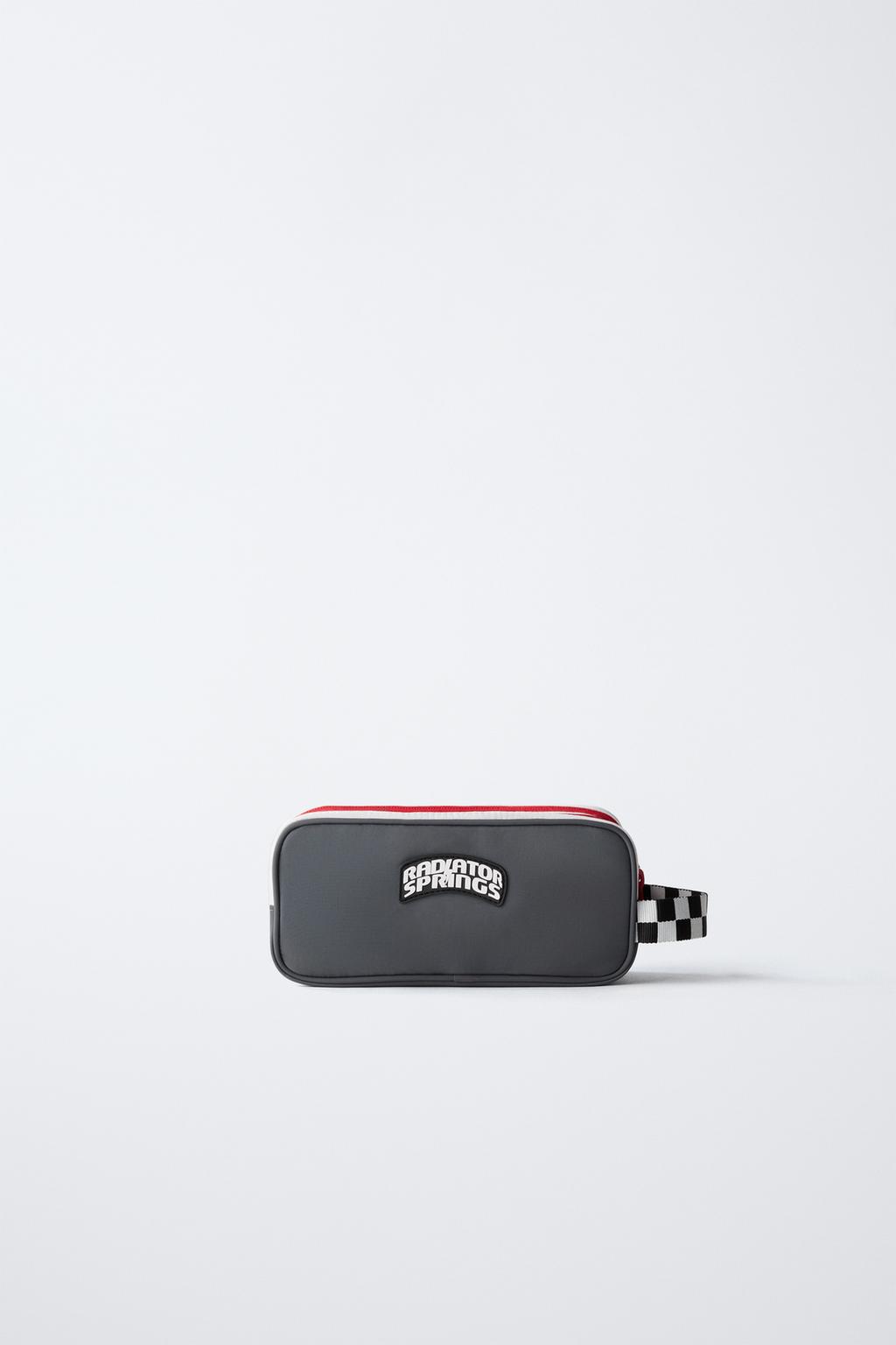 ПЕНАЛ CARS LIGHTNING MCQUEEN © DISNEY
