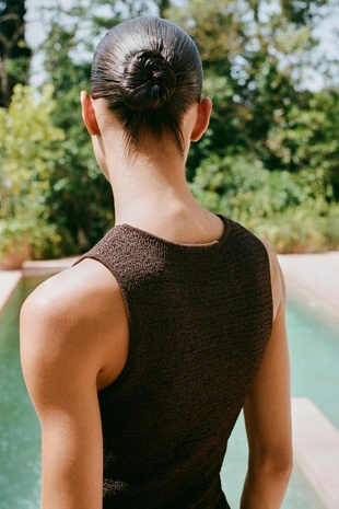 Длинный трикотажный топ с рельефным узором- Заказать в России