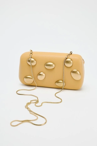 Клатч с металлическими аппликациями- Заказать в России