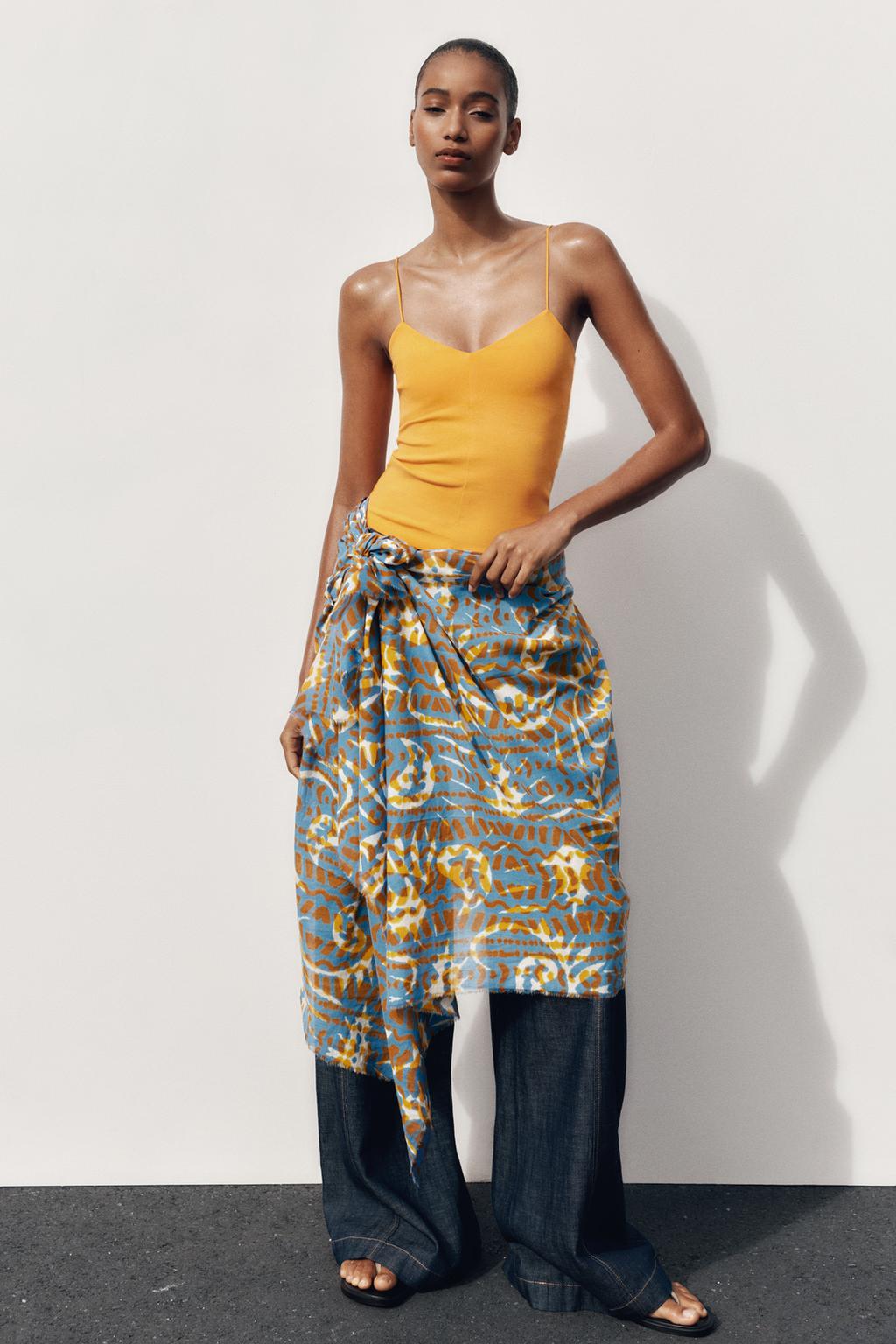 ХЛОПКОВЫЙ ТОП НА БРЕТЕЛЯХ