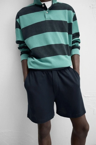 Шорты-бермуды RELAXED FIT из рельефной ткани- Заказать в России