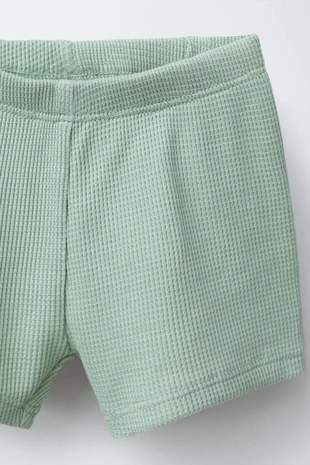 Комплект из футболки и шортов-бермудов вафельной текстуры- Заказать в России