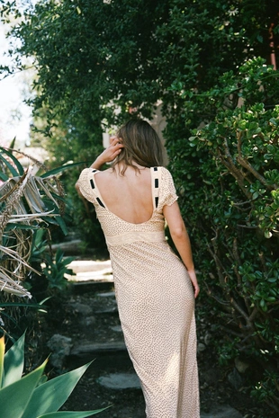 Платье в горошек с контрастным бантом- Заказать в России