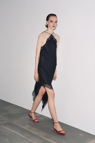 Атласное платье с кружевом — ZW COLLECTION- Заказать в России