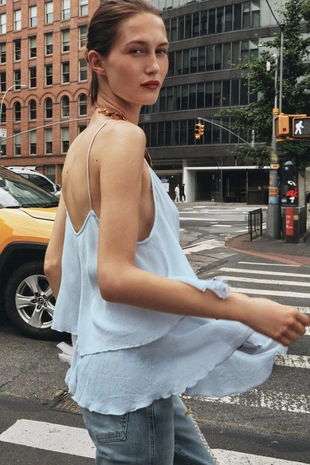 Топ в бельевом стиле с кружевом- Заказать в России