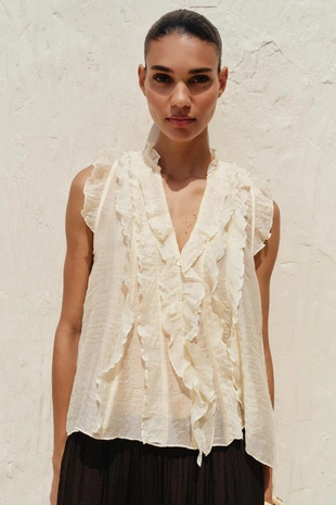 Полупрозрачный топ с воланами