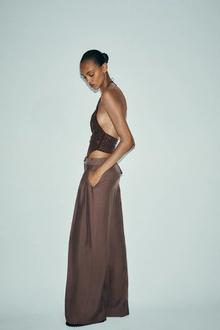 Топ из ткани «тюль» со стразами