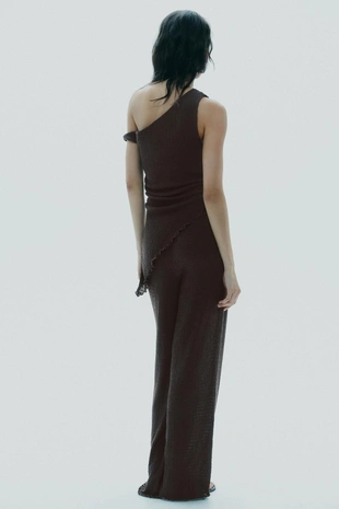 Топ асимметричного кроя с текстурой- Заказать в России