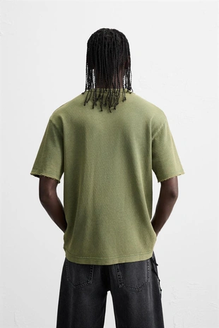 Трикотажная футболка с принтом и эффектом стирки- Заказать в России