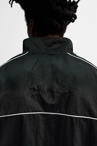 Куртка-бомбер с вышивкой© OTIS KWAME KYE QUAICOE- Заказать в России