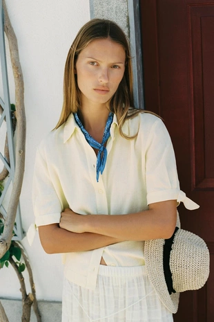 Рубашка из рами с короткими рукавами и завязками