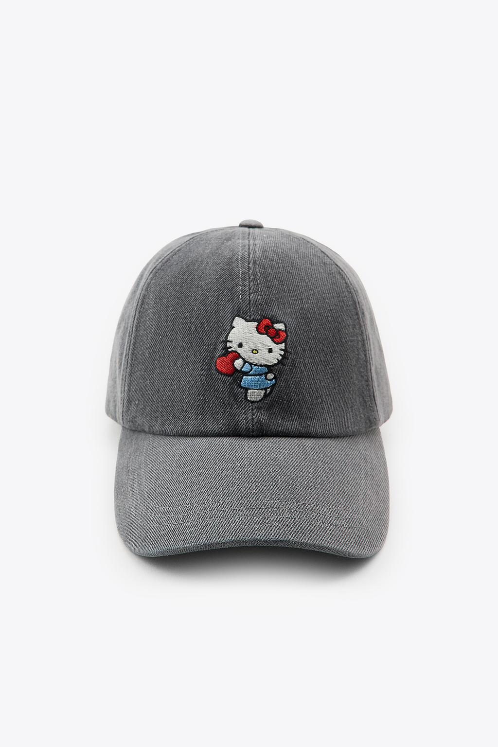 ДЖИНСОВАЯ КЕПКА HELLO KITTY © 2025 SANRIO