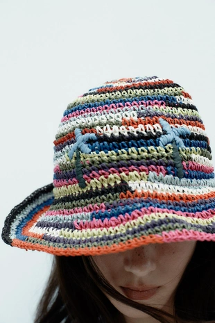 Плетеная разноцветная панама- Заказать в России