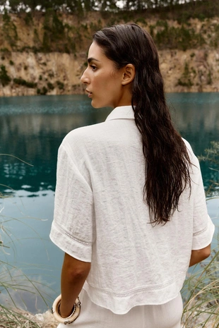 Рубашка с короткими рукавами и декоративной строчкой- Заказать в России