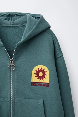 Толстовка на молнии с вышивкой- Заказать в России