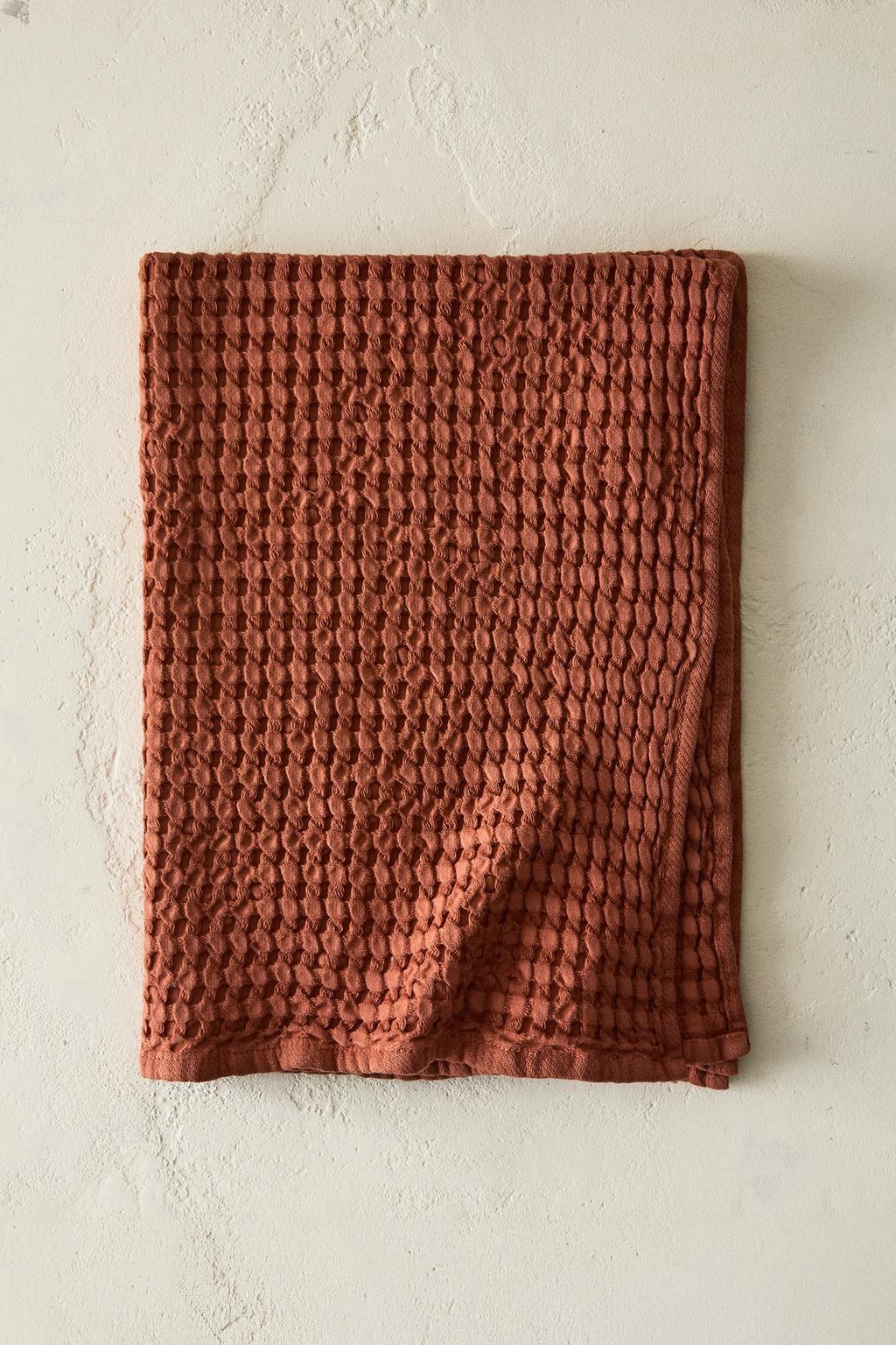 Waffle-knit cotton tea towel x collagerie