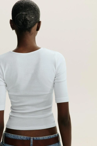 Хлопковая футболка с эффектом потертости- Заказать в России