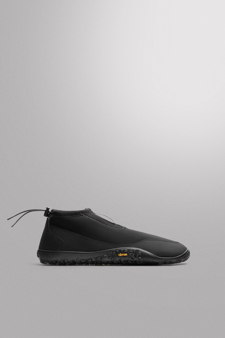 Водные ботинки x vibram®