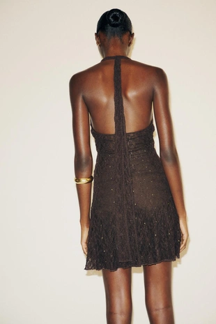 Платье с заклепками и платком- Заказать в России