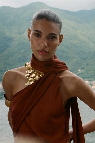 Платье миди асимметричного кроя с шарфом- Заказать в России