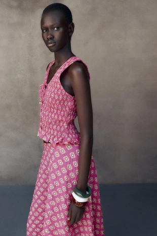 Топ с принтом «пчелиные соты»- Заказать в России