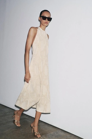 Жаккардовое платье-халтер- Заказать в России