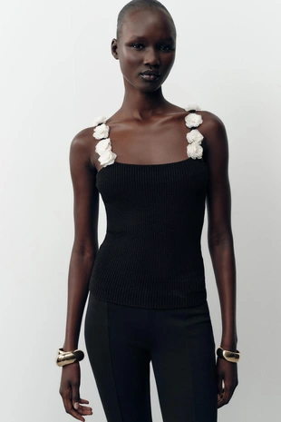 Трикотажный топ с цветами- Заказать в России