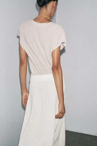 Футболка из хлопка и льна