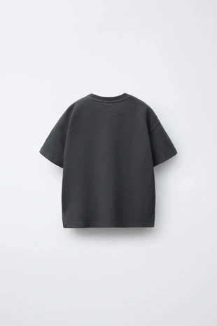 Однотонная футболка из ткани интерлок