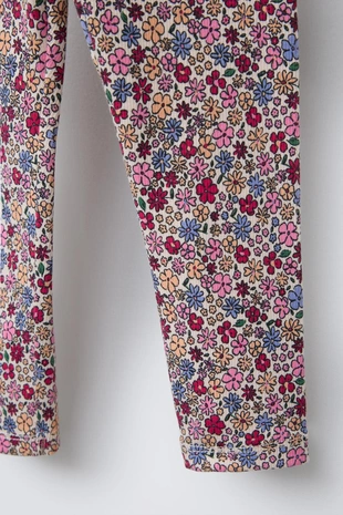 Легинсы в рубчик с принтом