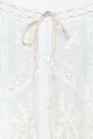 Укороченный топ из газа с вышивкой- Заказать в России