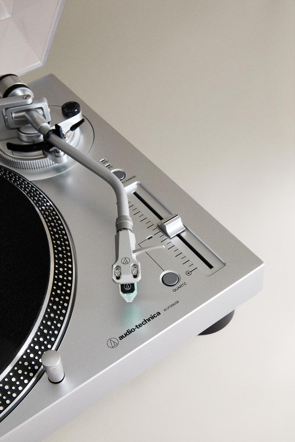 Виниловый проигрыватель audio technica