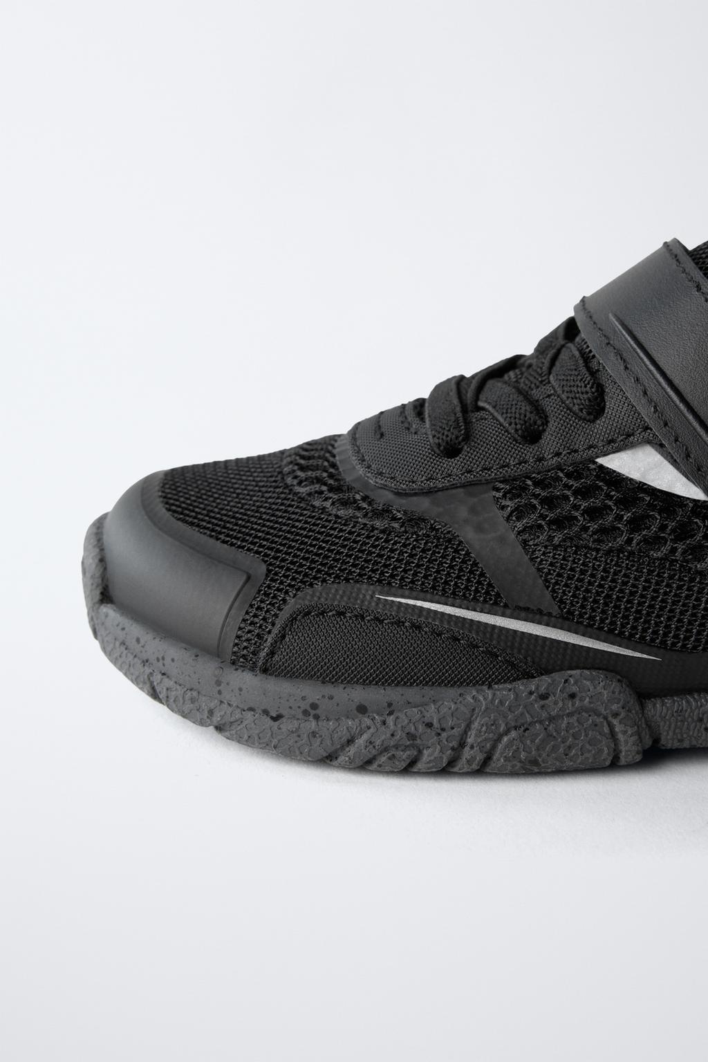 СПОРТИВНЫЕ КРОССОВКИ BAREFOOT