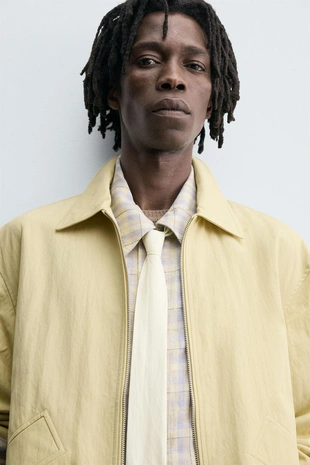 Укороченная куртка структурного кроя- Заказать в России