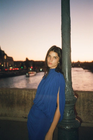 Платье со сборками и пелериной- Заказать в России