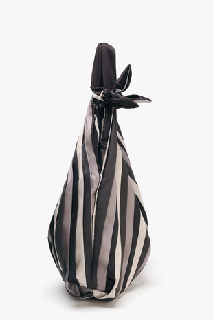 Большая сумка-мешок из ткани с эффектом атласа и узлами- Заказать в России