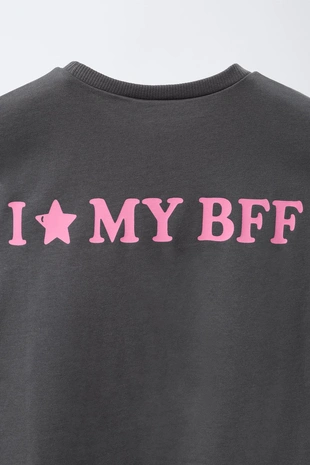 Футболка с вышивкой и текстом