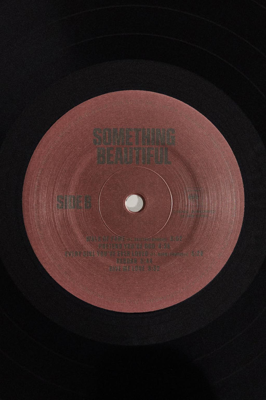 Виниловый альбом miley cyrus: something beautiful