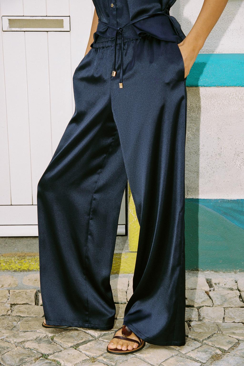 БРЮКИ WIDE LEG ИЗ АТЛАСНОЙ ТКАНИ